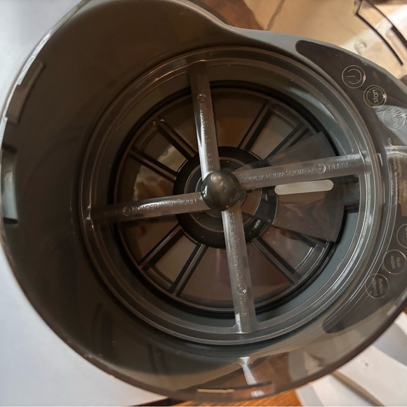 Baby Brezza Advanced Formula Pro - Picture 6 of 9